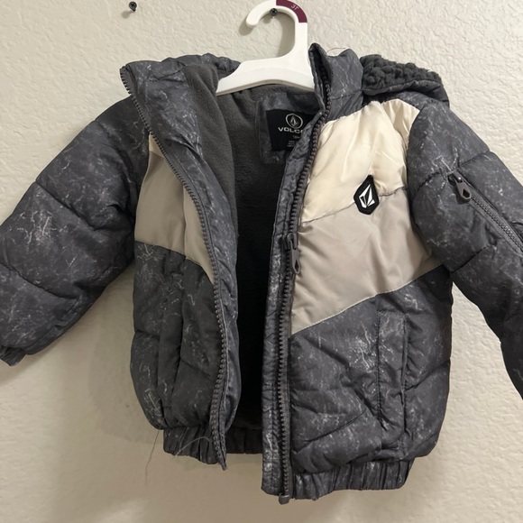 Toddler volcom coat - Picture 1 of 4
